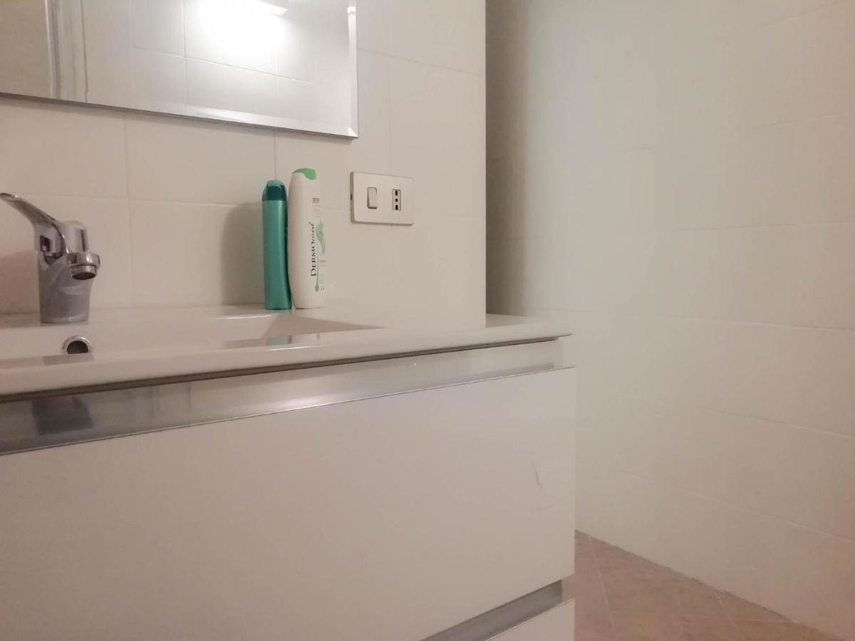 Mistrangelohome 5 - Appartamento In Pieno Centro サヴォーナ エクステリア 写真