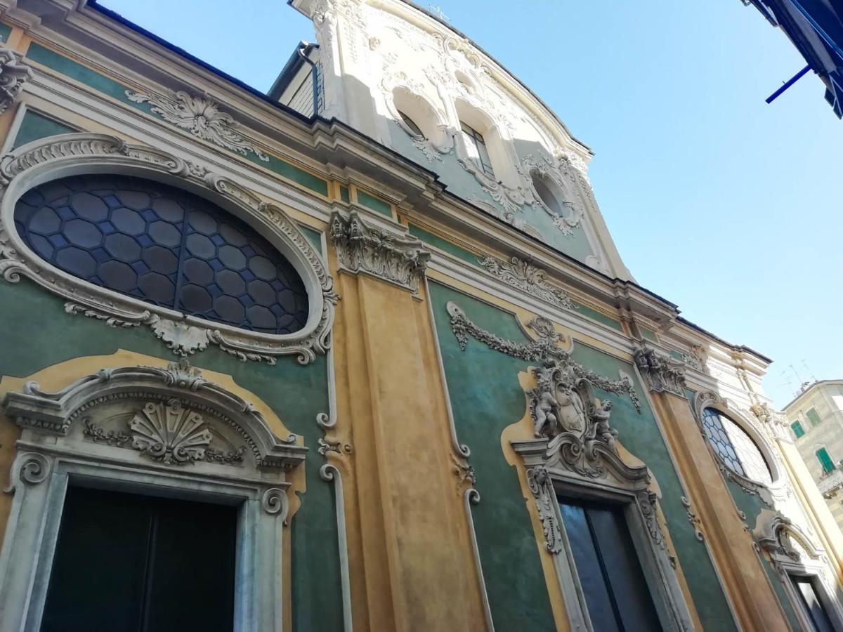 Mistrangelohome 5 - Appartamento In Pieno Centro サヴォーナ エクステリア 写真