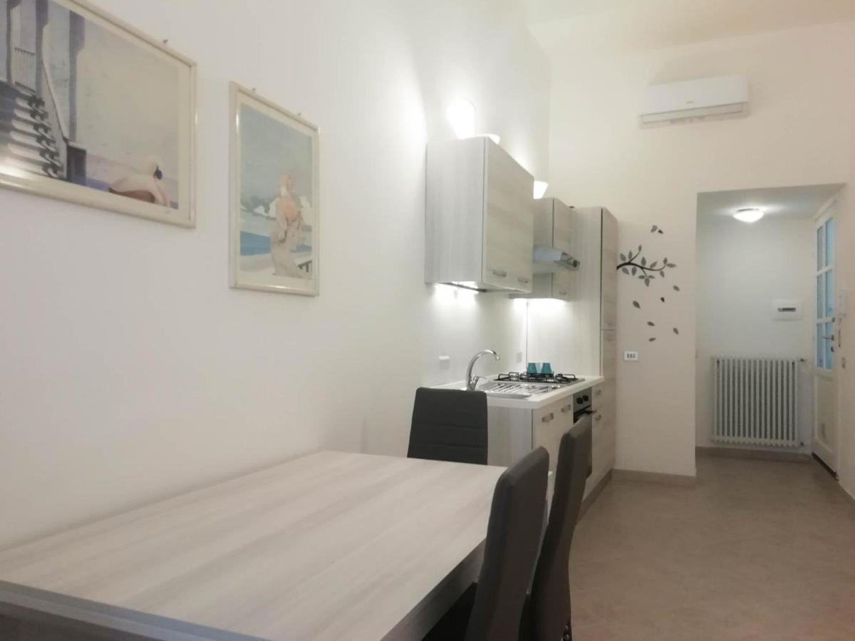 Mistrangelohome 5 - Appartamento In Pieno Centro サヴォーナ エクステリア 写真