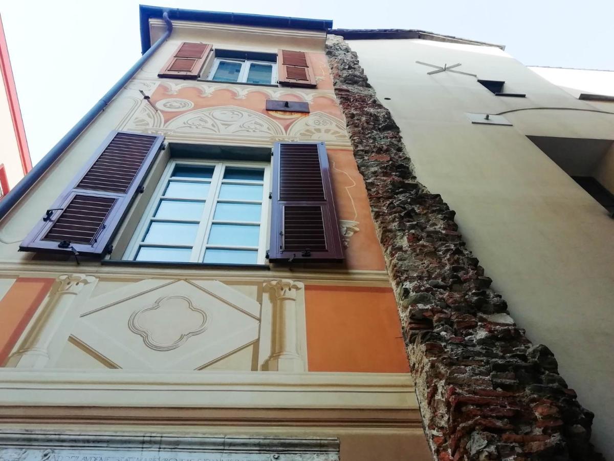Mistrangelohome 5 - Appartamento In Pieno Centro サヴォーナ エクステリア 写真